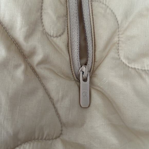 Lululemon insulated quilted jacket reversible 2 - Picture 8 of 9
